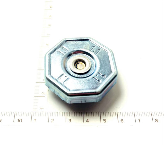No. 2 only Carry/Every water pressure 1.1 cap only 17561-68H10 FIG178B Suzuki